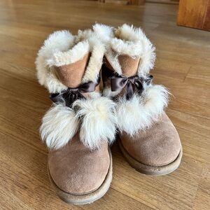 Uhh Gita Chestnut Leather Tuscana Pom Pom Boots Size 6